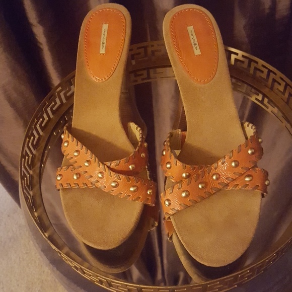 Shoes - Picture 1 of 4